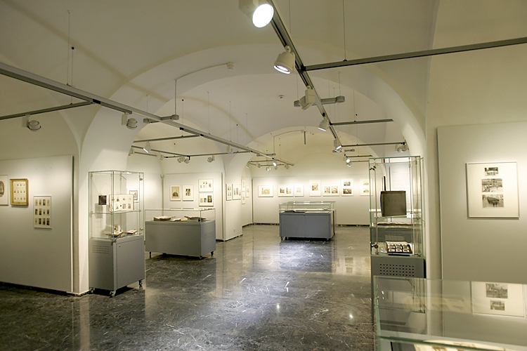 Das Landesarchiv veranstaltet historisch-landeskundliche Ausstellungen © StLA Das Landesarchiv veranstaltet historisch-landeskundliche Ausstellungen © StLA